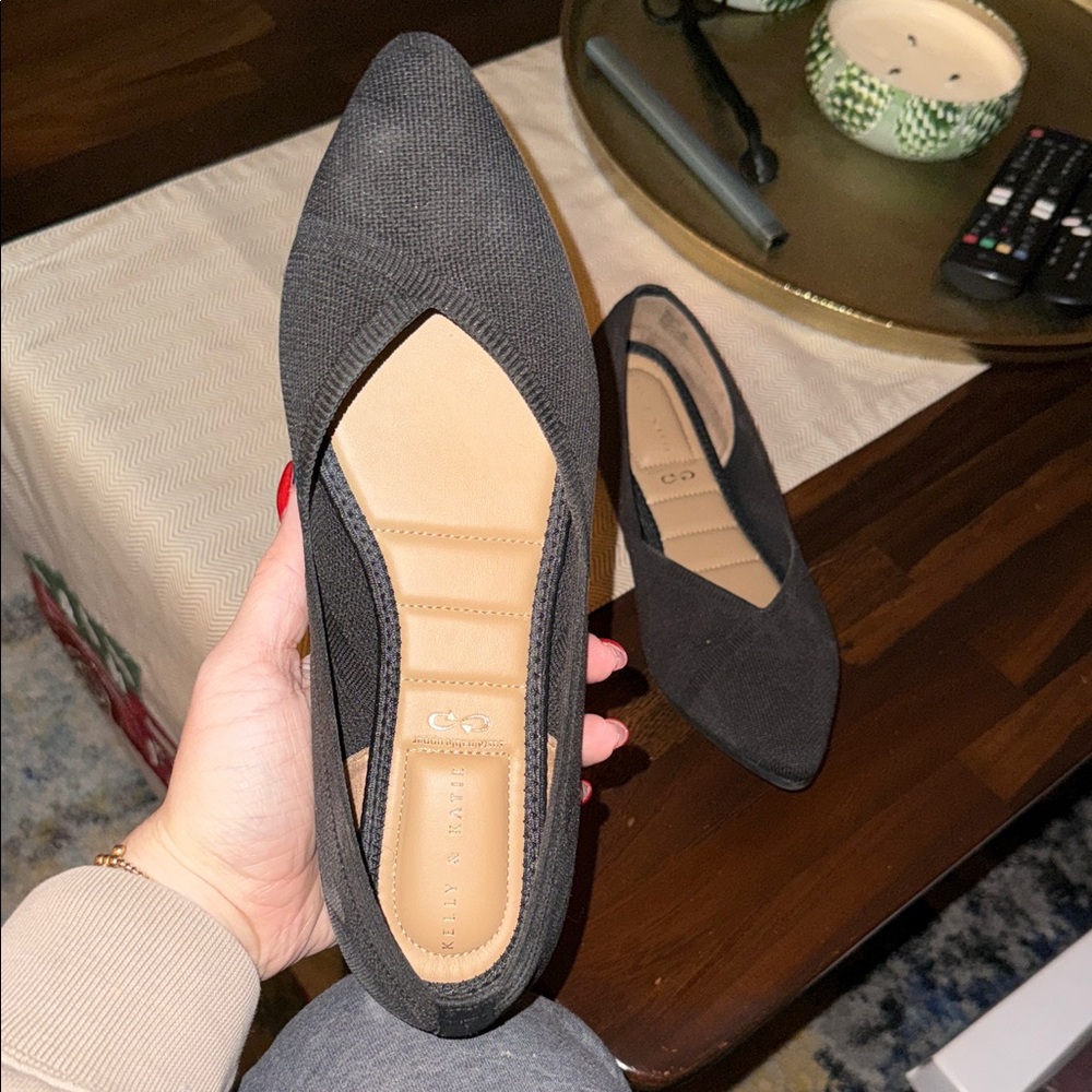 Kelly & Katie Black Textured Flats - Picture 3 of 4